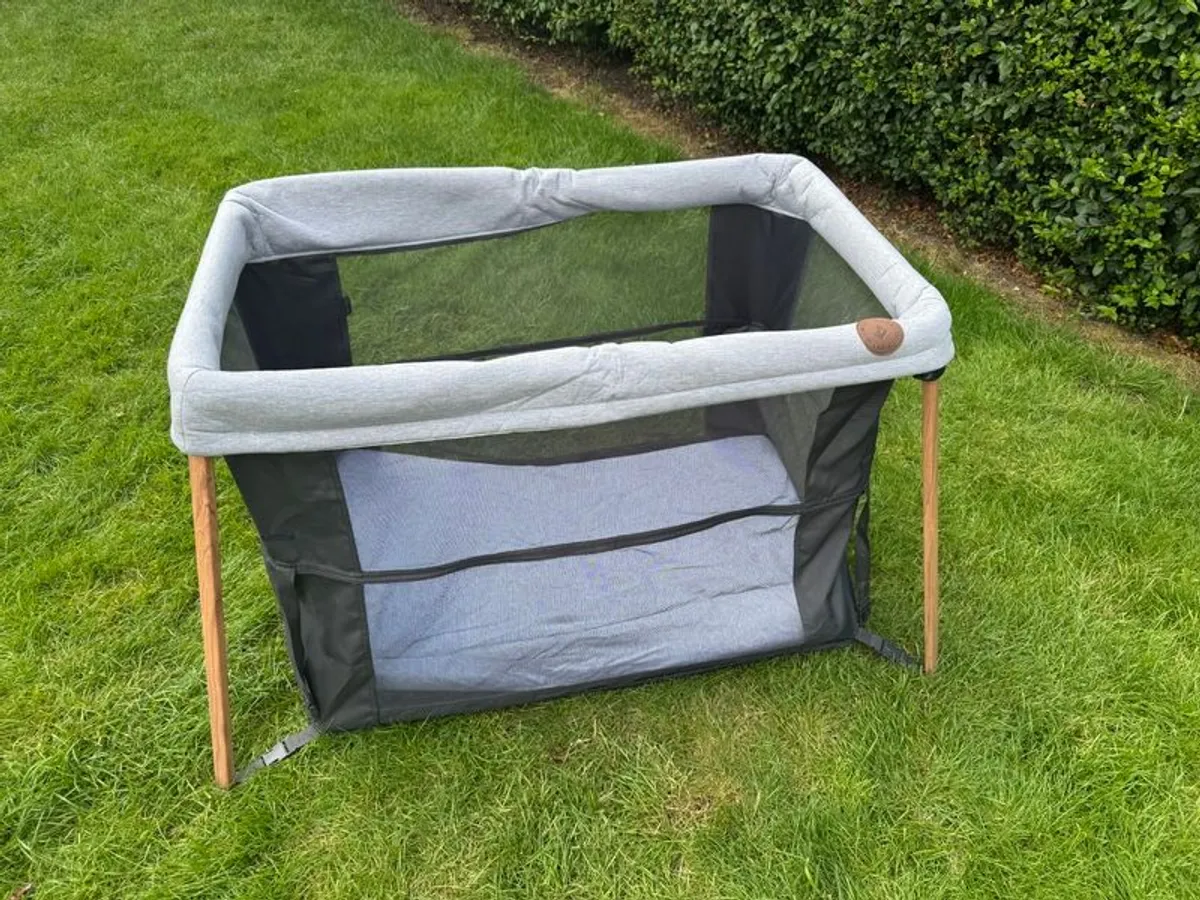 Maxi-Cosi Swift Travel Cot - Image 3