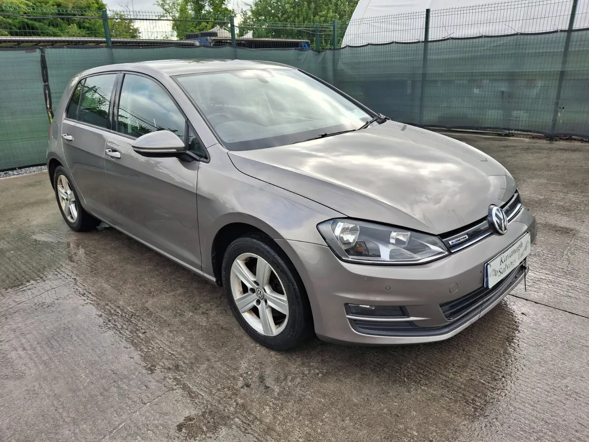 2015 Volkswagen Golf  TDi - Image 2