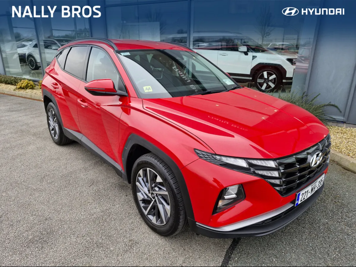 Hyundai Tucson IX35 EXECUTIVE 5DR - Image 1