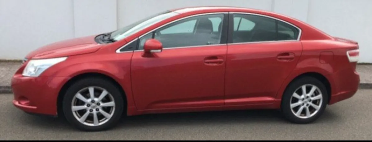 Toyota Avensis 2011 - Image 3