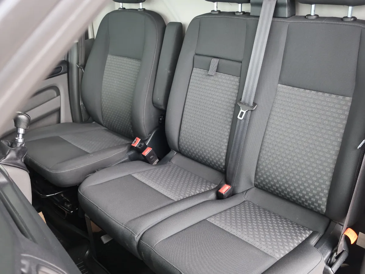 2019 FORD TRANSIT CUSTOM 2.0TDCI 130PS 3DR - Image 4