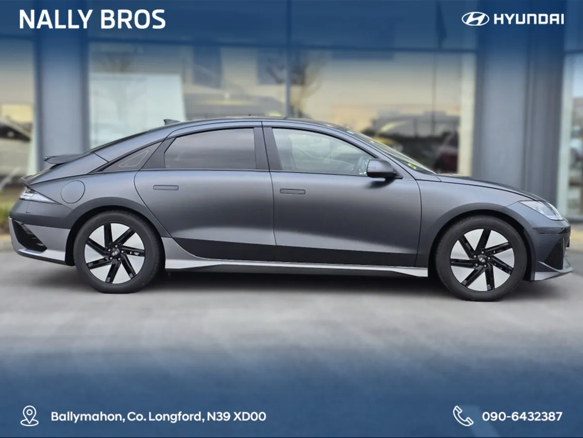 Hyundai IONIQ 6 SIGNATURE 77KWH 4DR AUTO - Image 3