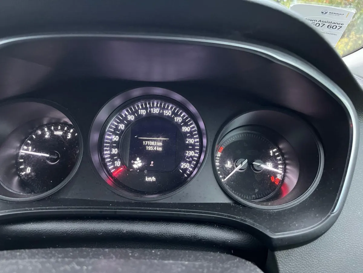 Renault Megane IVGRAND COUPE PLAY BLUE GRAND D 4DR - Image 3