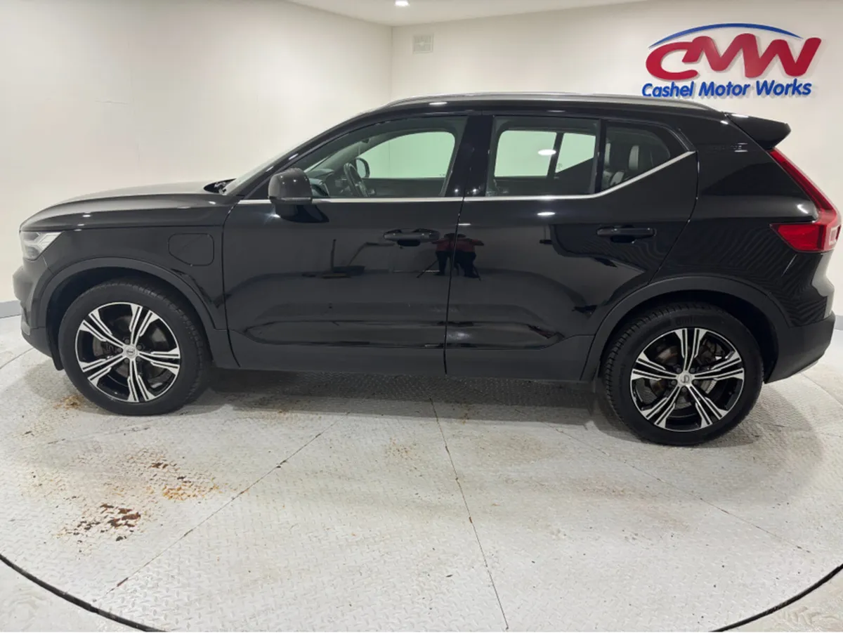 Volvo XC40 INSCRIPT PRO T5 RCHARGE**PLUG-IN HYBRID - Image 4