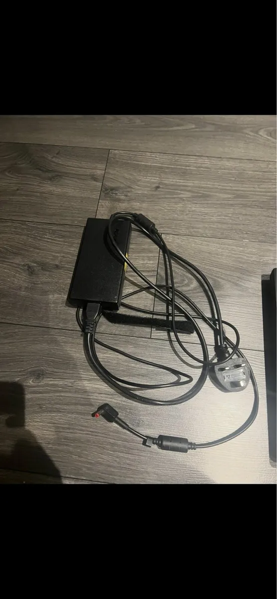 Predator Gaming Laptop - Image 2