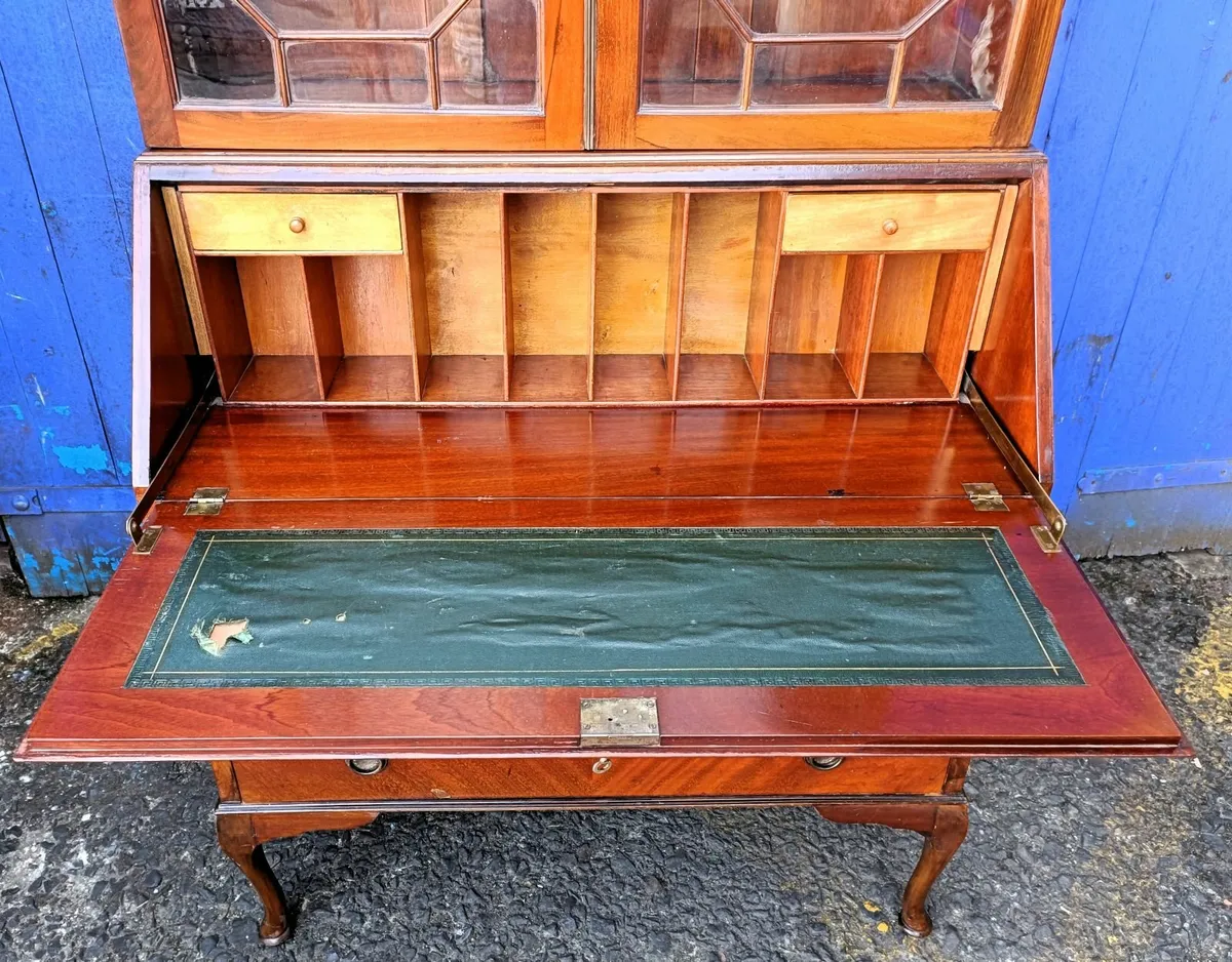 Vintage Bureau Bookcase - Image 4