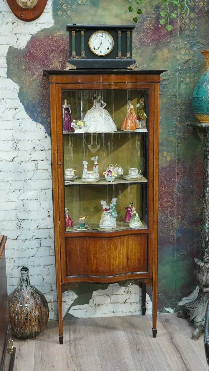 🪑 Antique Mahogany Display Cabinet - Image 1