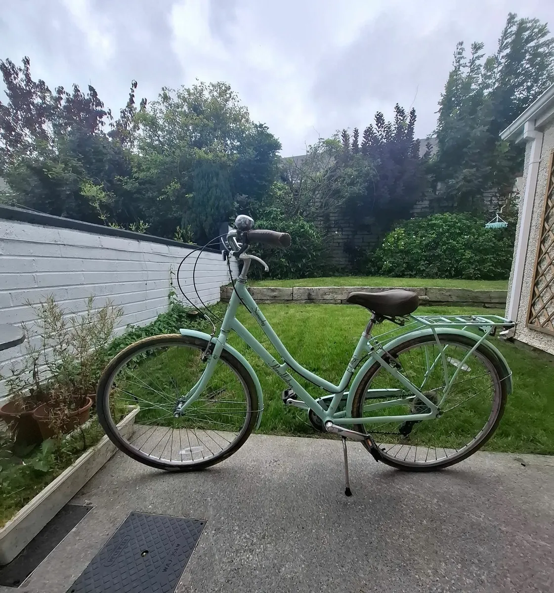 Pendleton Somerby Hybrid Bike Mint (Needs Repair) - Image 1