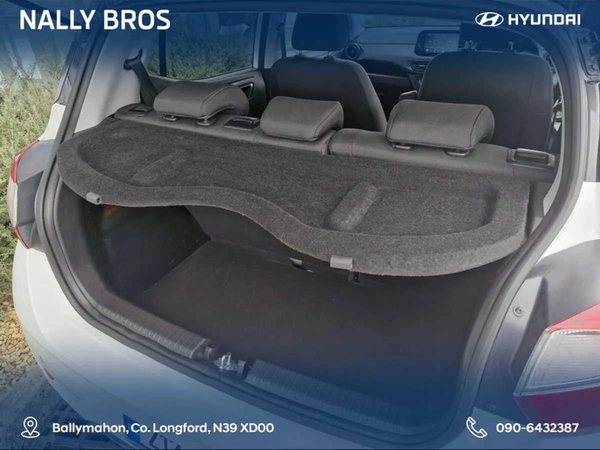 Hyundai i10 DELUXE PLUS 2 TONE ROOF 5DR - Image 3
