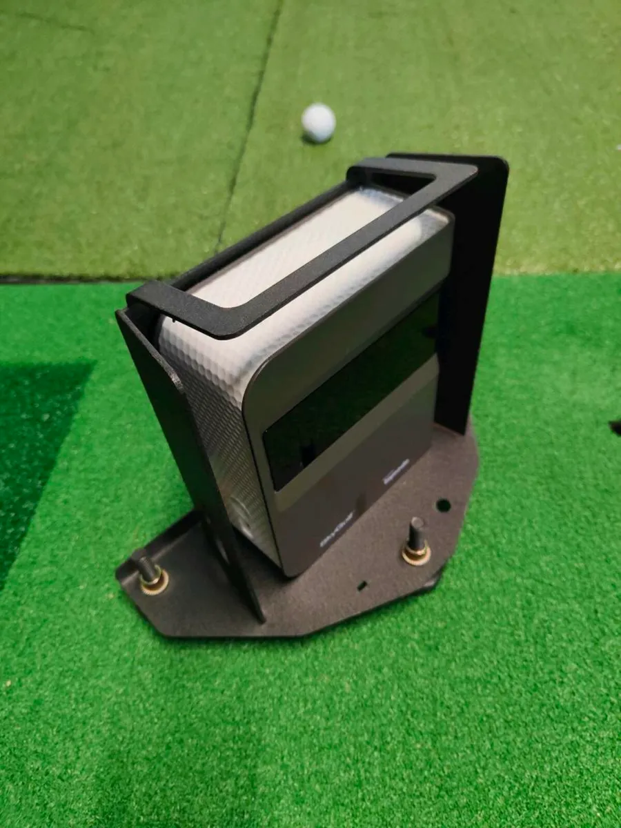 Skytrak golf launch monitor - Image 4