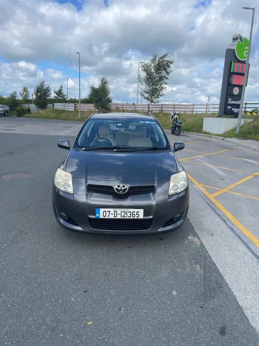 Toyota Auris 2007 Automatic - Image 2