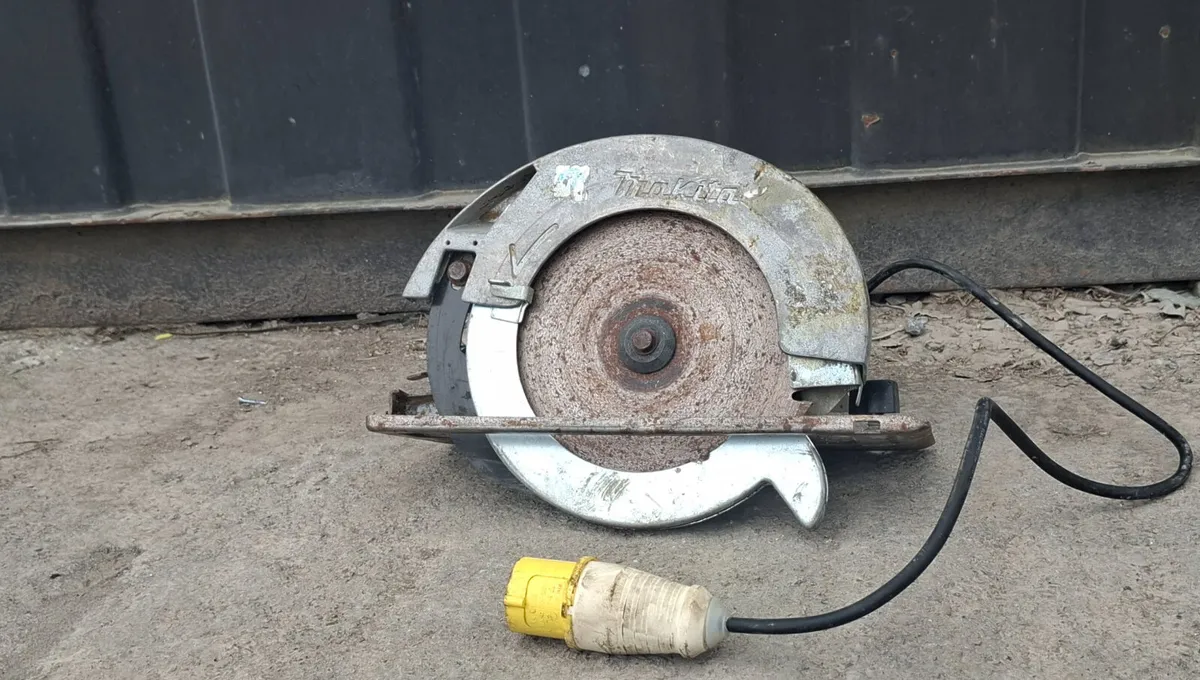 Makita circular saw - Image 4