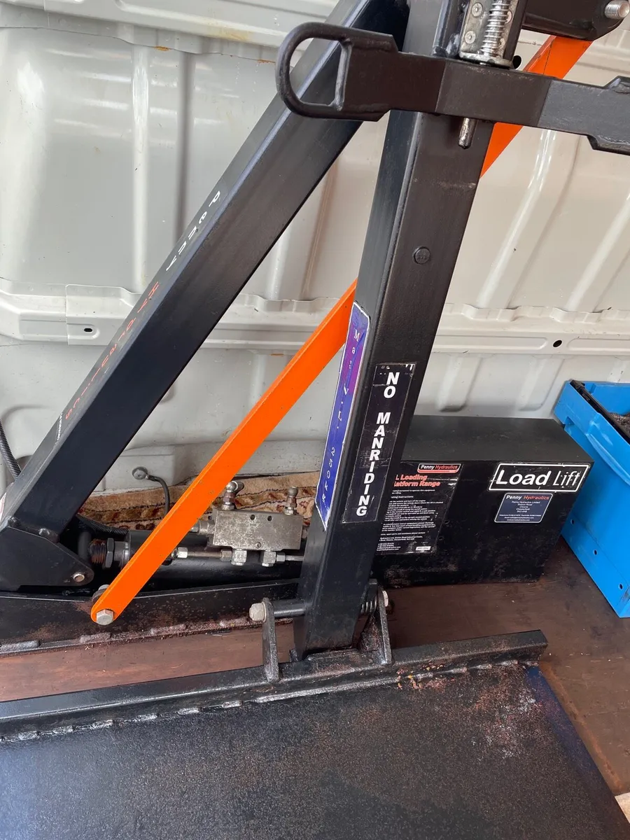 Van hydraulic lift - Image 2