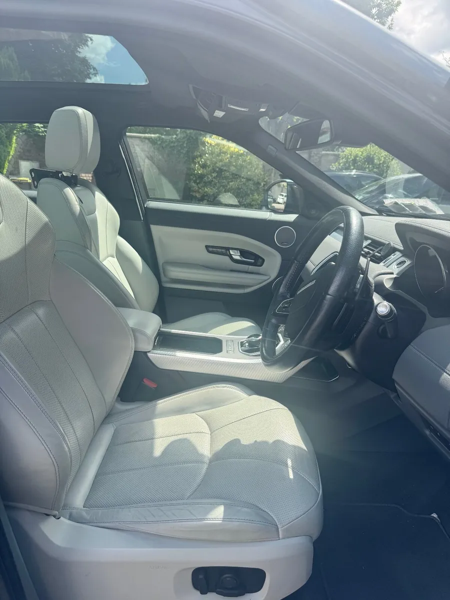 RangeRoverEvoque2017 RDyn Lux, Excellent Condition - Image 3