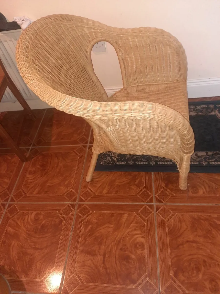 Armchair - Image 3