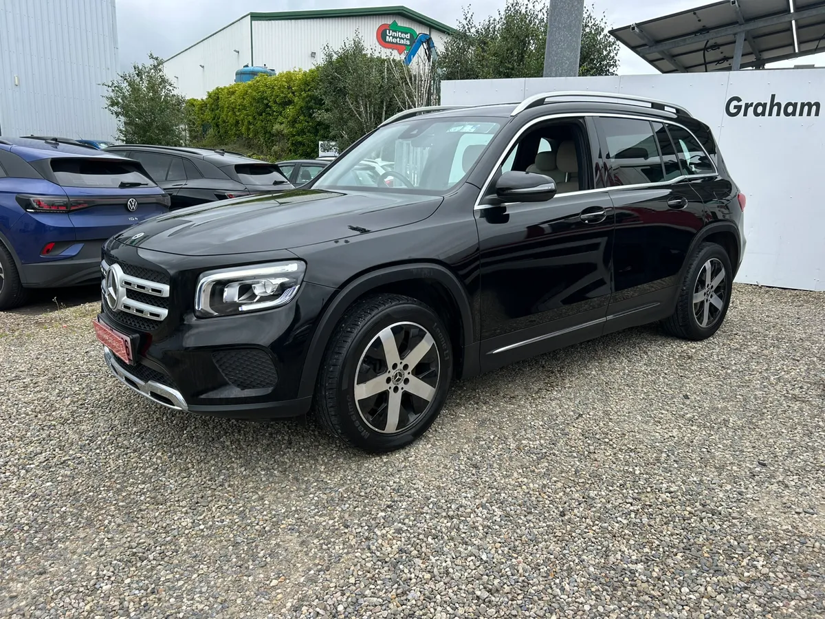 Mercedes GLB Automatic 7 seater - Image 3