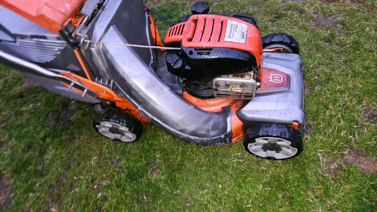 lawnmower - Image 1