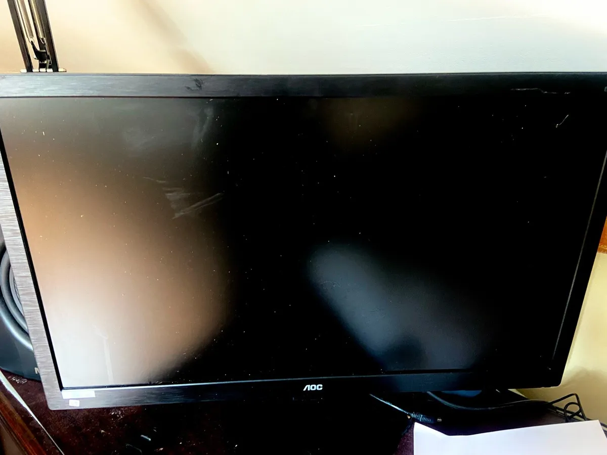 27” Monitor