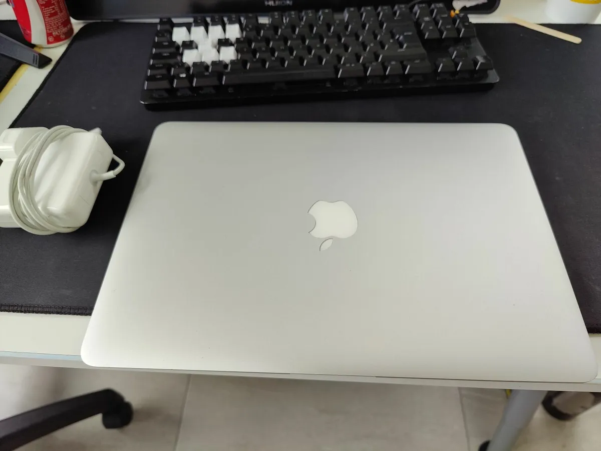 Fast MacBook Air i5/128GB SSD/Monterey - Image 2