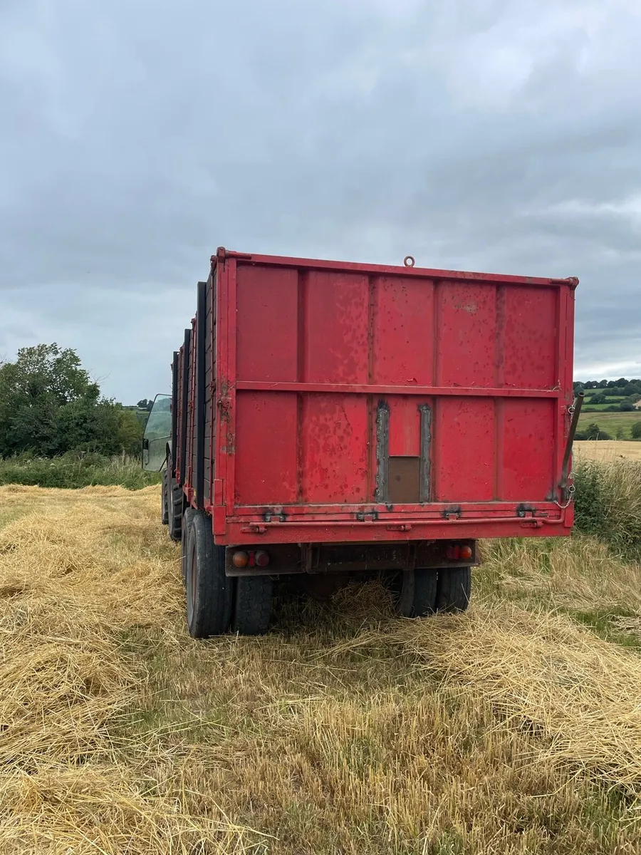 Grain trailer - Image 2