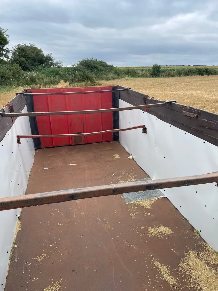 Grain trailer - Image 4