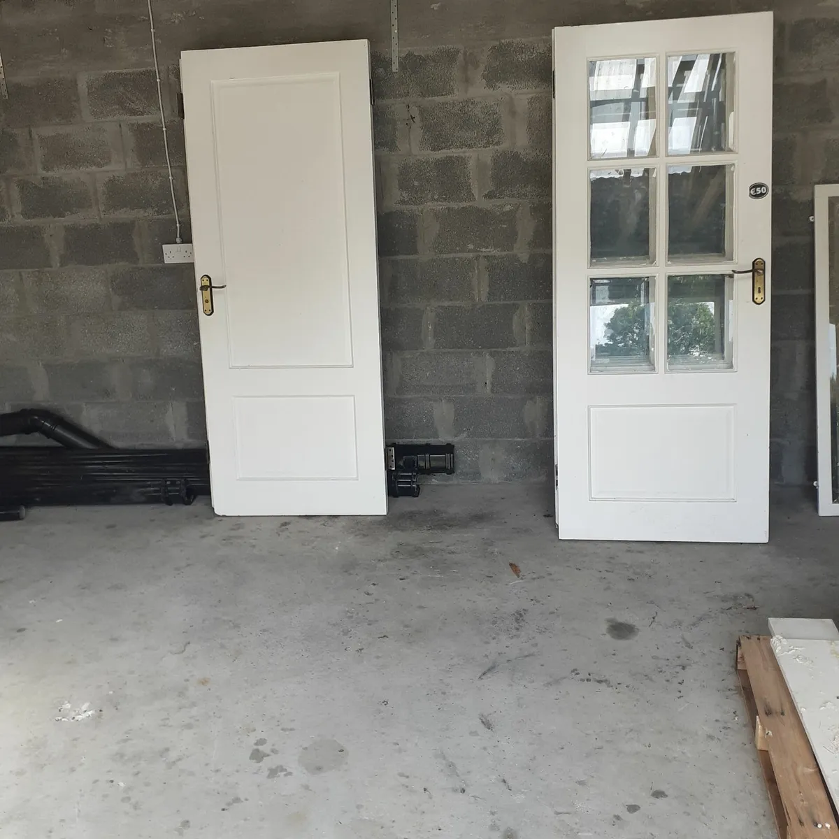 Internal Doors; Fireplace; Cooker & Hob - Image 1