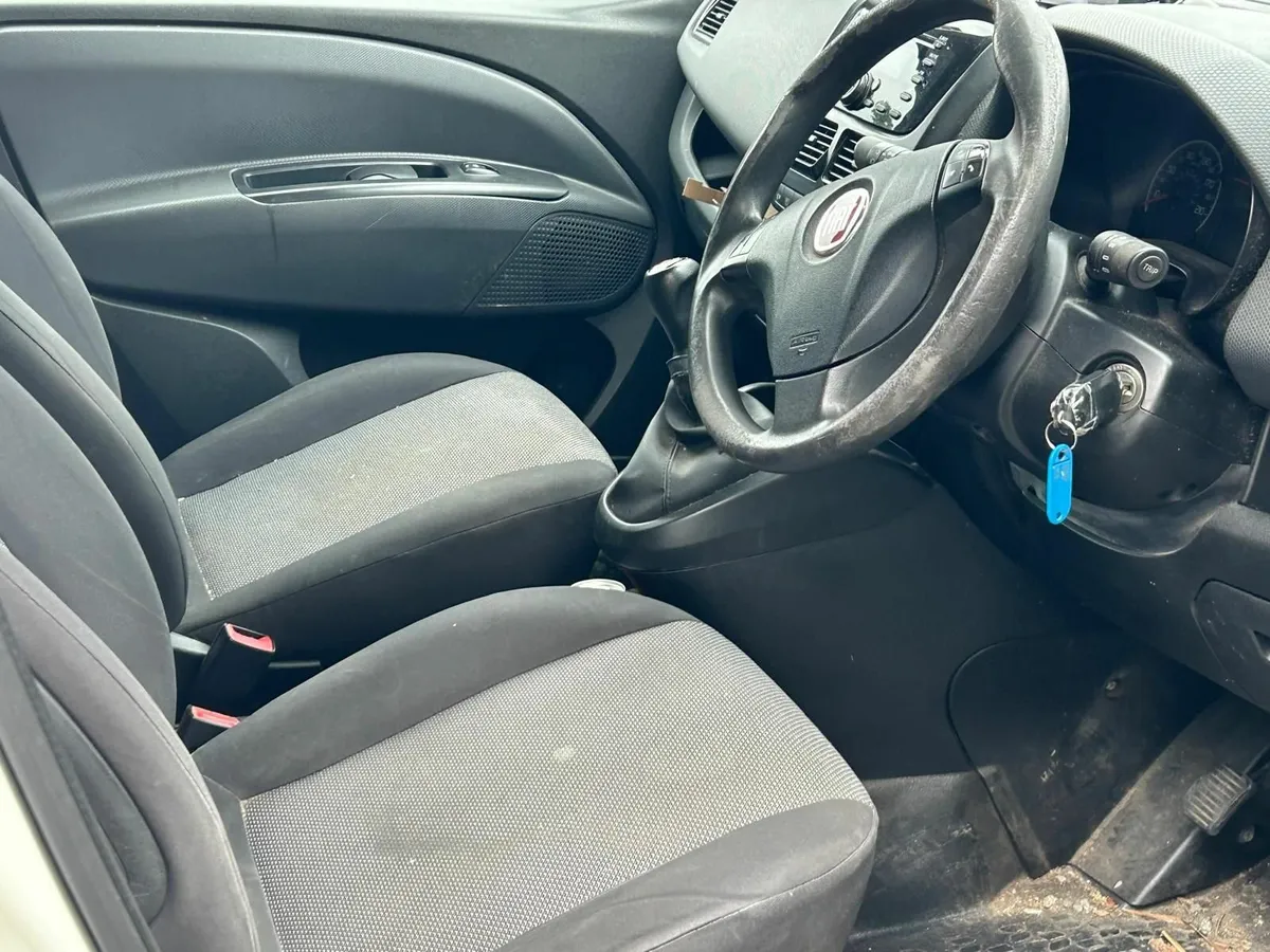 Fiat Doblo 2013 - Image 2