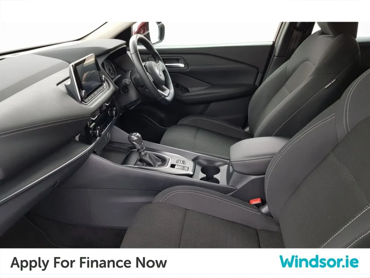 Nissan QASHQAI 1.3 PET Mild Hybrid SV - Image 4