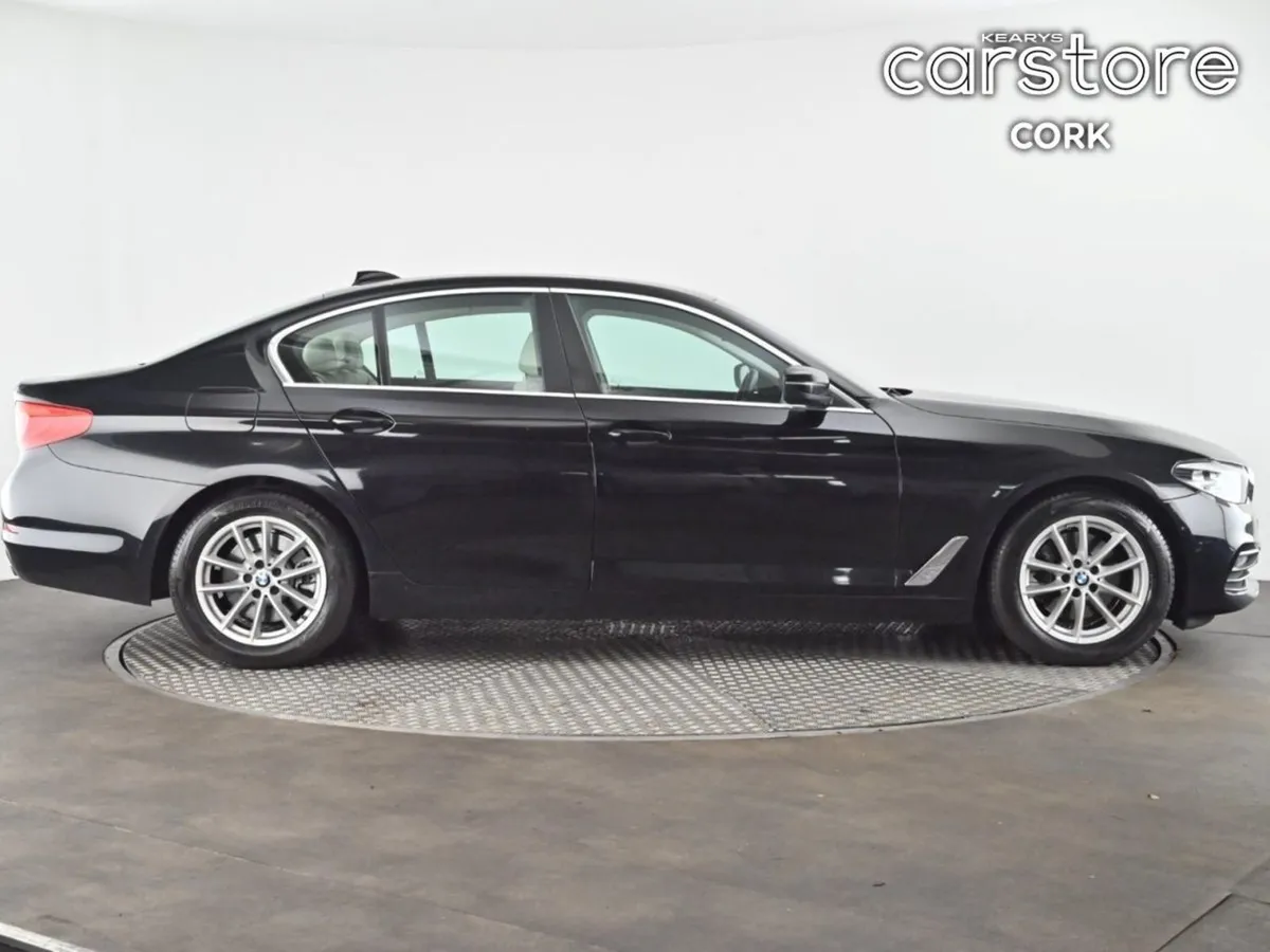 BMW 5 Series 520d SE - Image 3