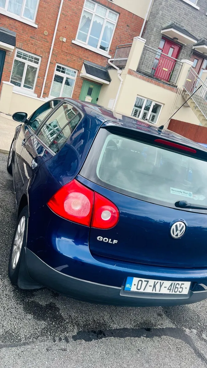 Car - Image 1