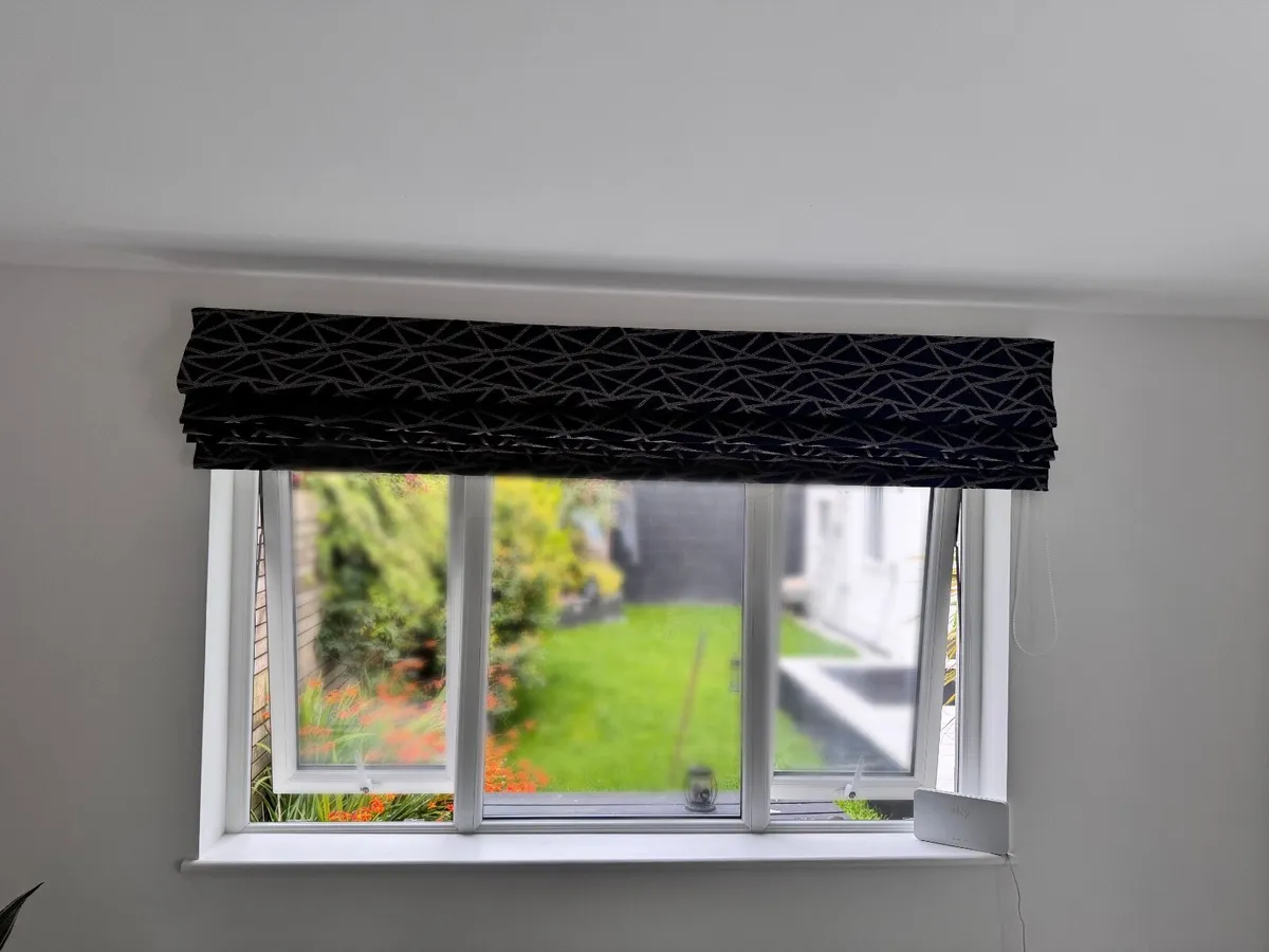 Roman Blind - Image 2