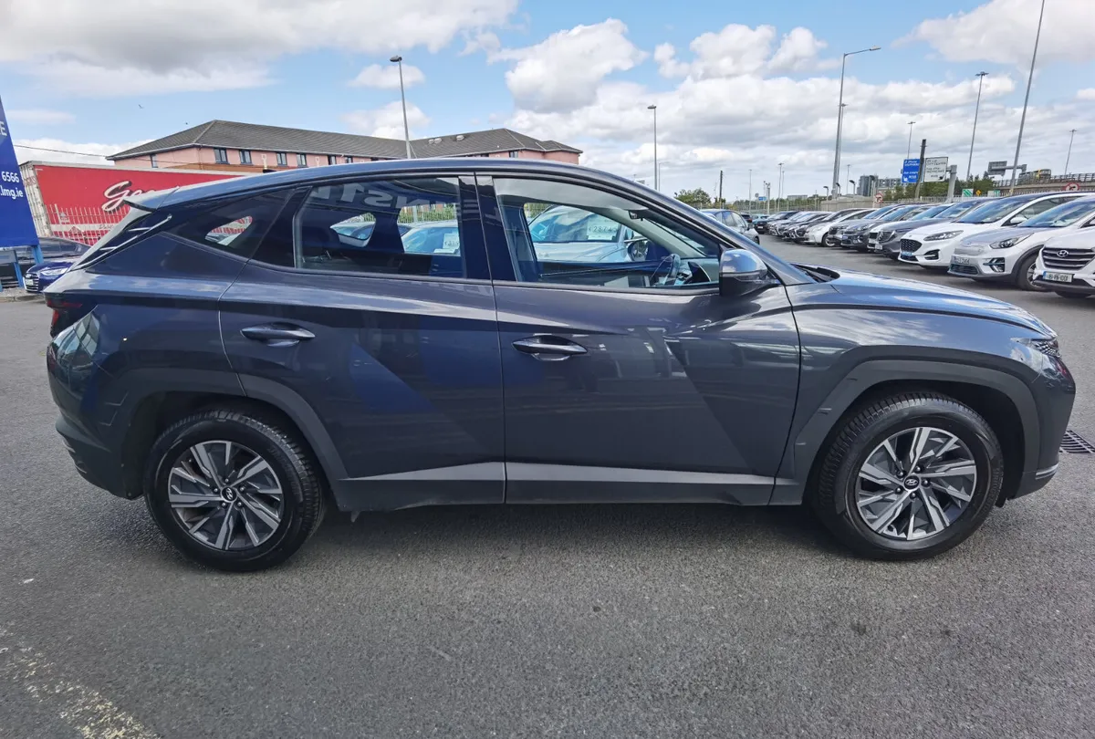 HYUNDAI TUCSON 1.6 COMFORT PLUS - Image 4