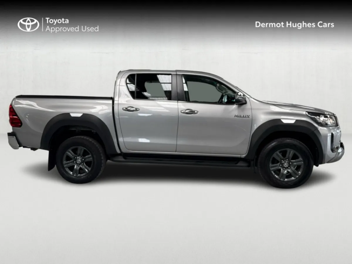 Toyota Hilux HILUX 2.8 D/CAB SR5 AUTO - Image 3