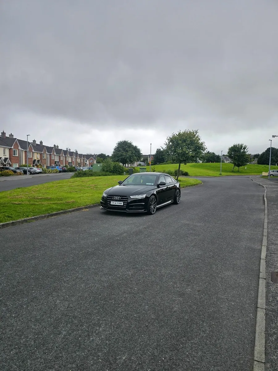 171  A6 S line  Ultra Black Edition - Image 4