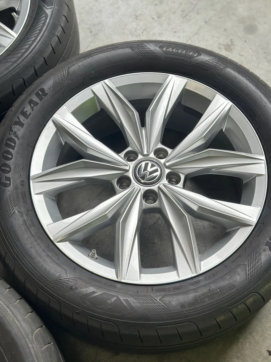 18 Original VW Alloy Wheels - Image 3