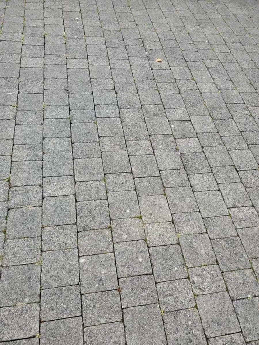 paving slabs - Image 1