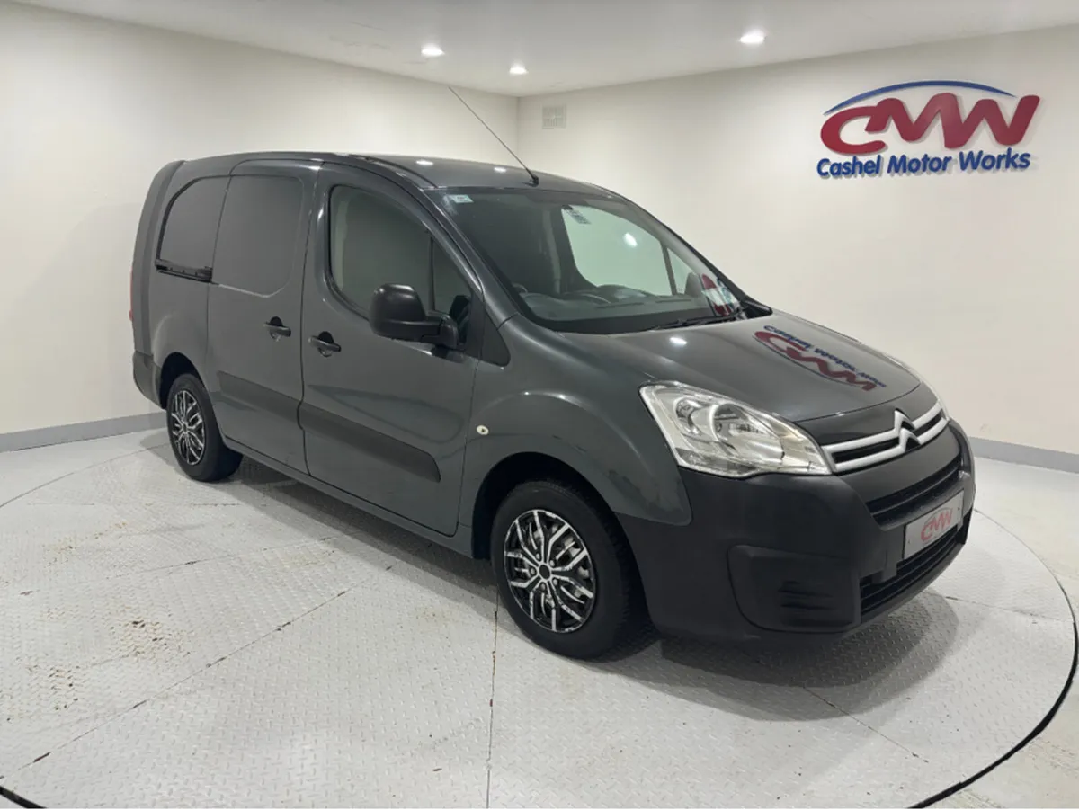 Citroen Berlingo 5-SEAT CREW VAN**1.6 BLUE HDI 100 - Image 1