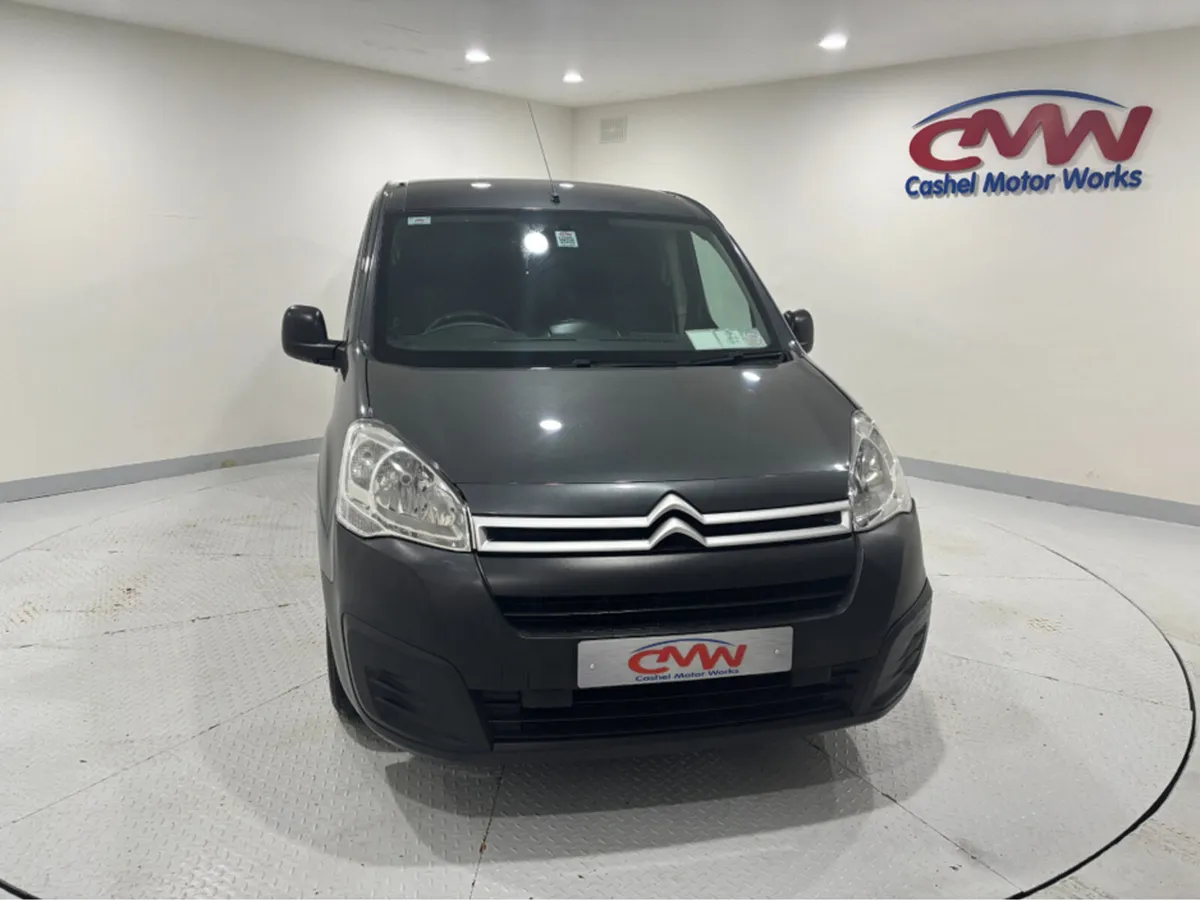 Citroen Berlingo 5-SEAT CREW VAN**1.6 BLUE HDI 100 - Image 2