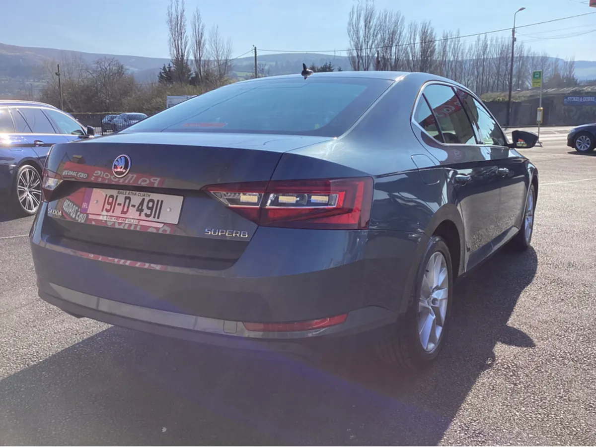 Skoda Superb ** CAMERA * AUTOMATIC - Image 4