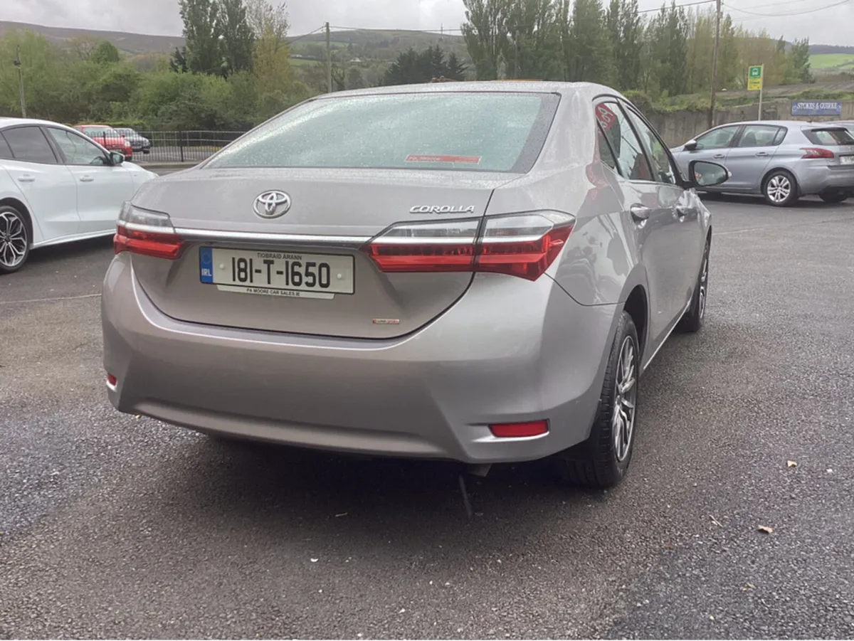 Toyota Corolla ** CAMERA * SAT NAV - Image 4