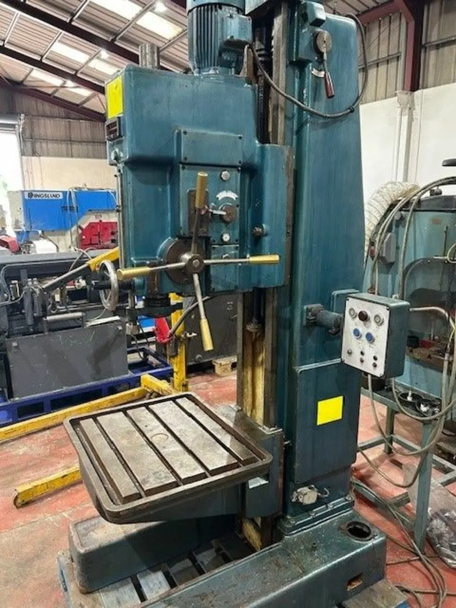 AJAX PILLAR DRILL / DRILLING MACHINE - Image 1