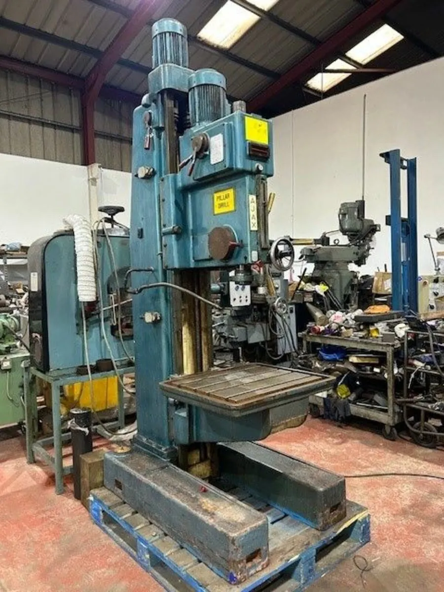 AJAX PILLAR DRILL / DRILLING MACHINE - Image 3