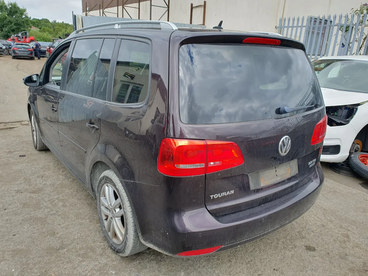 13 VW TOURAN 2.0 TDI (CFH) FOR BREAKING - Image 3