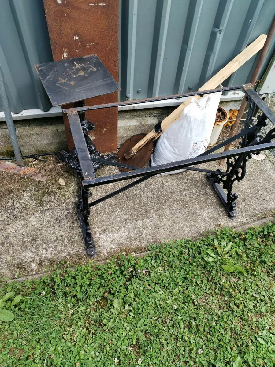 Table base - Image 4