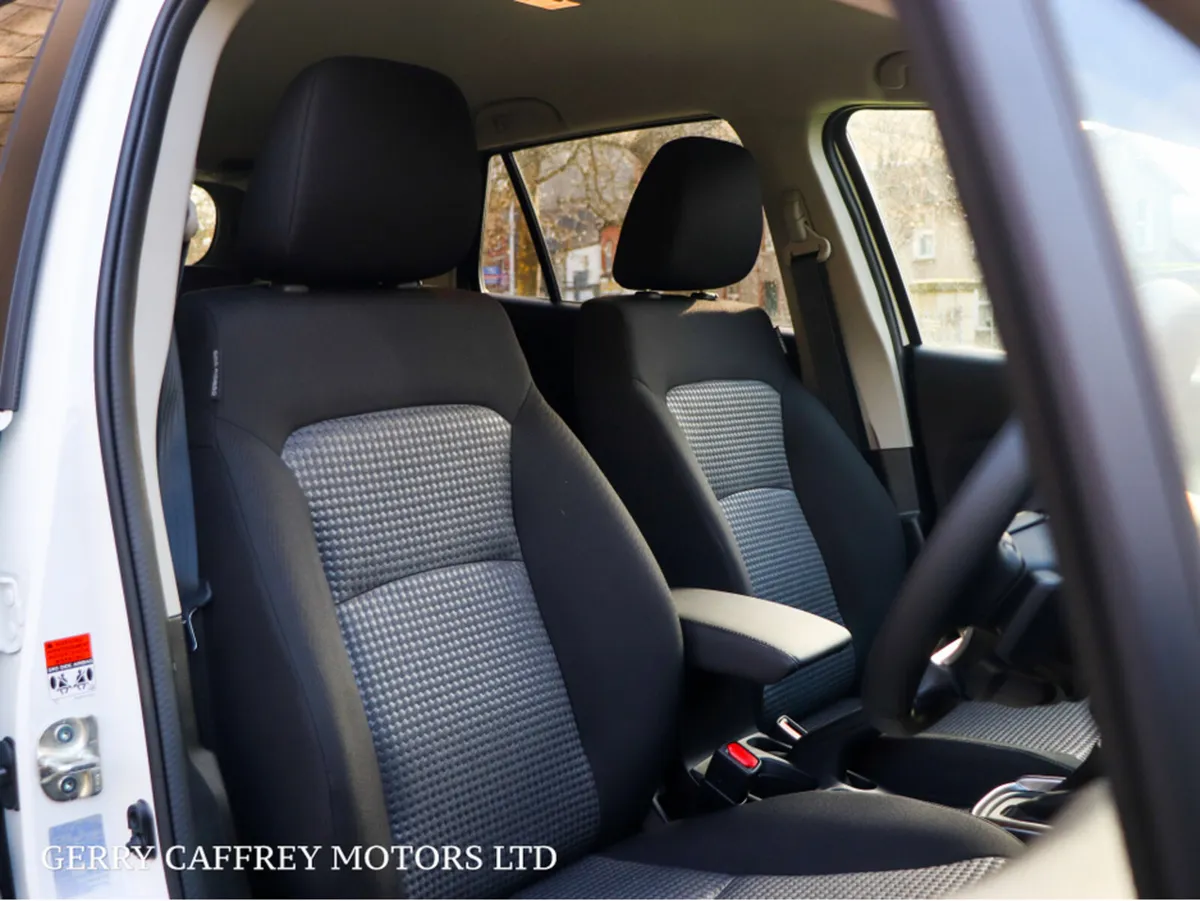 Suzuki SX4 S-Cross Motion Hybrid Automatic - Image 4