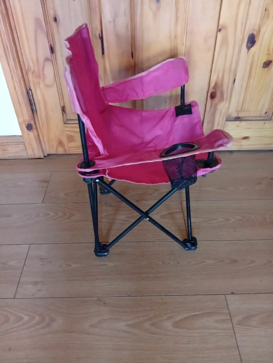Foldable kids pink chair - Image 3