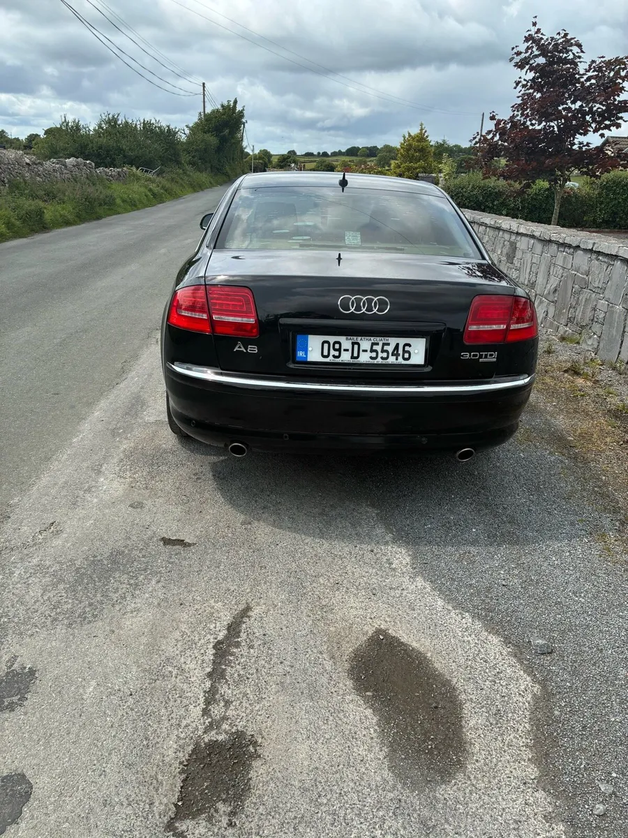 2009audi a8 - Image 4