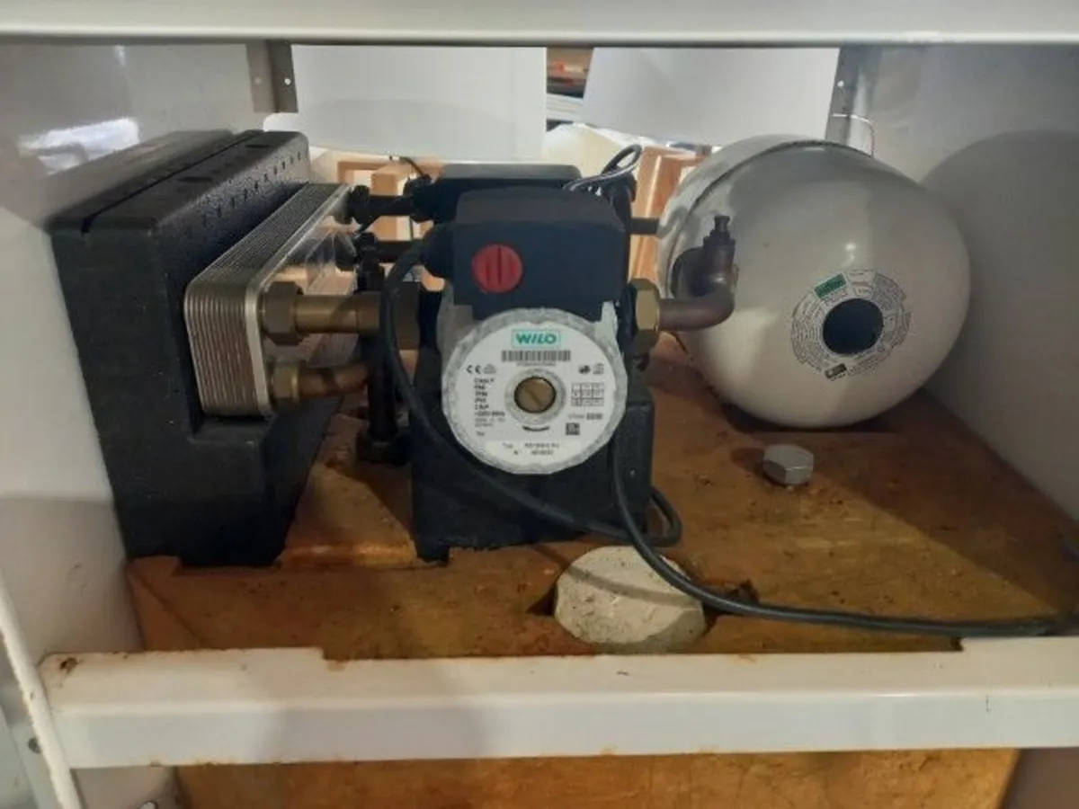 Online Auction Of A Wolf Gas Boiler & More! - Image 3