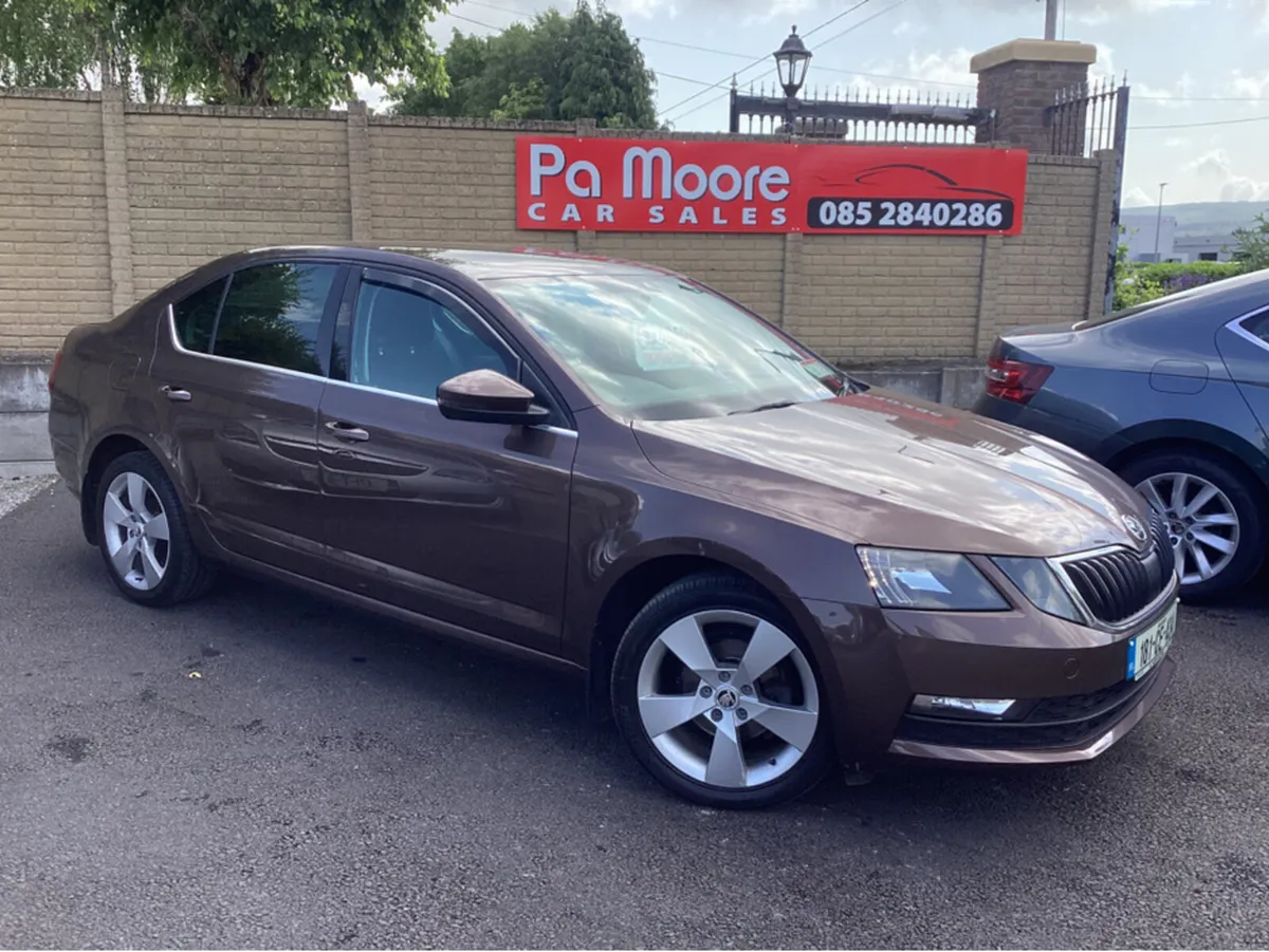 Skoda Octavia ** CAMERA - Image 2