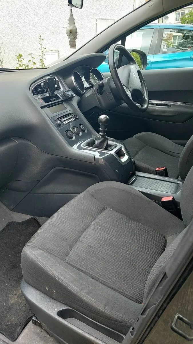 Peugeot 5008 2013 - Image 3